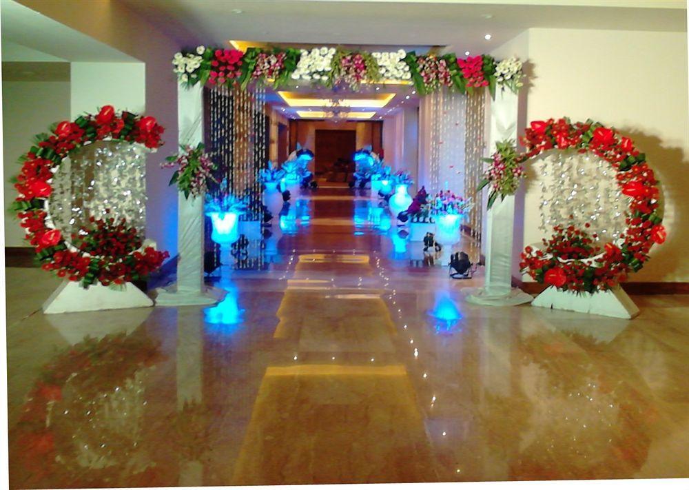 Country Inn & Suites By Radisson, Meerut Dış mekan fotoğraf