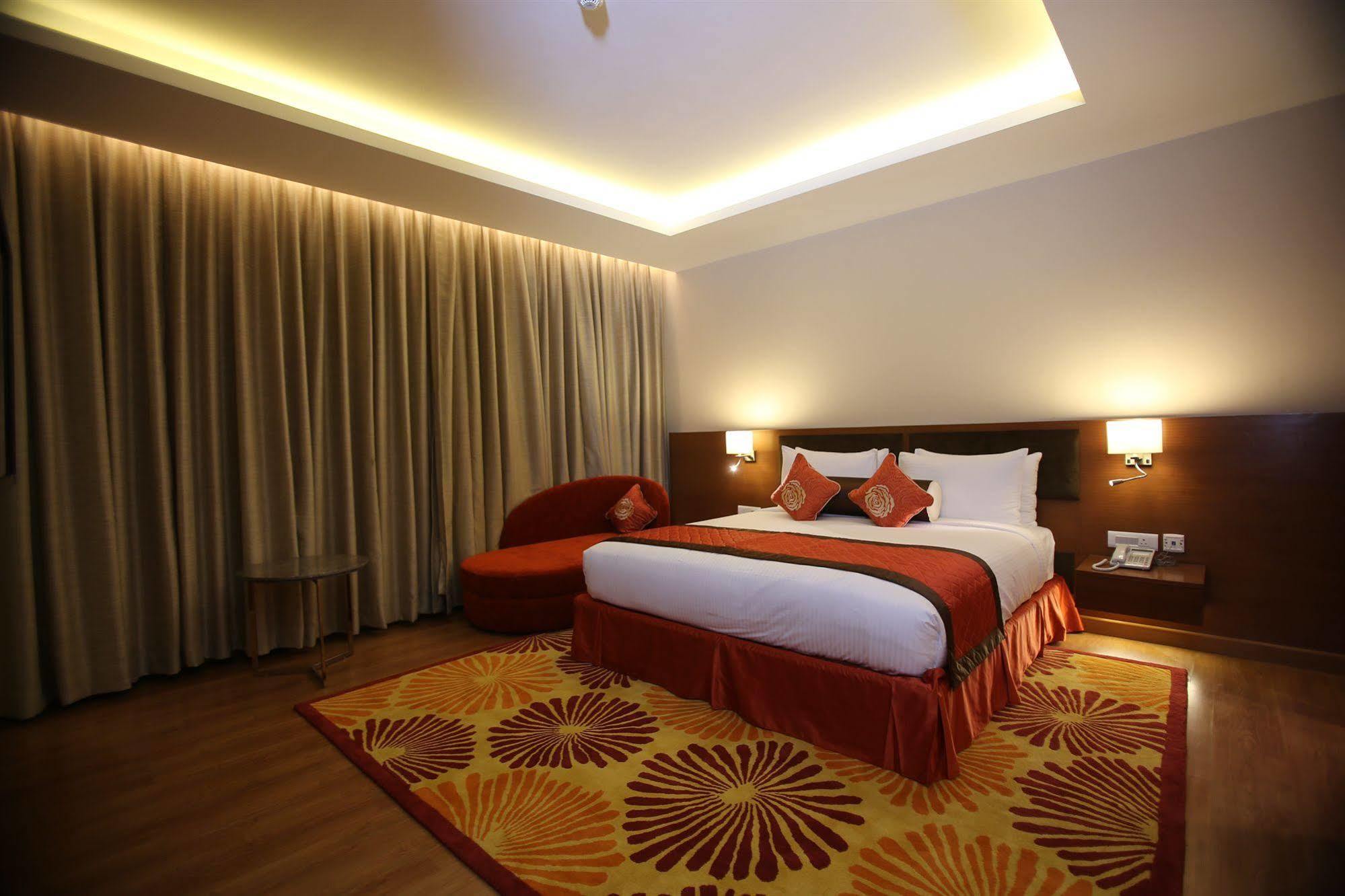 Country Inn & Suites By Radisson, Meerut Dış mekan fotoğraf