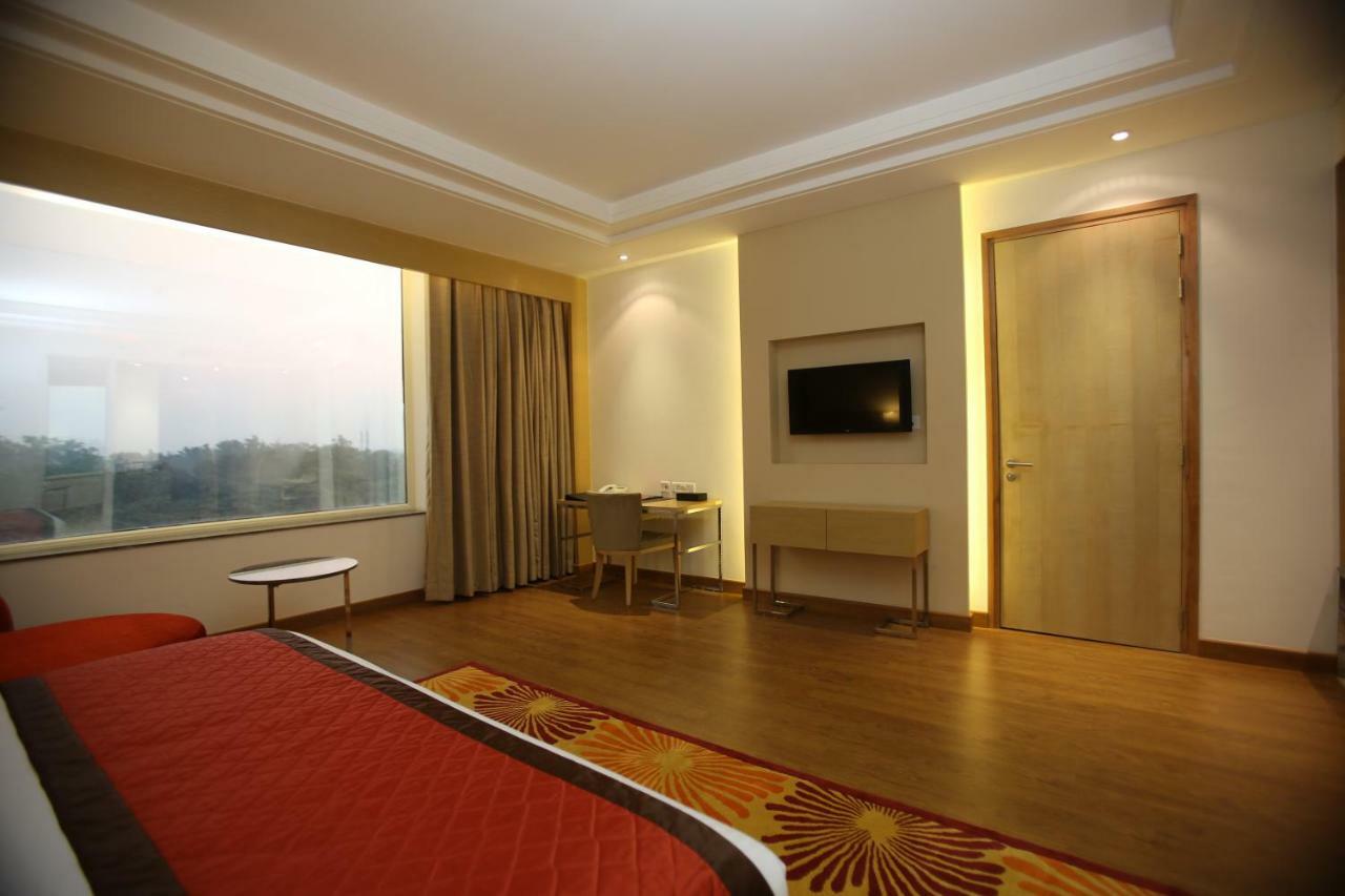 Country Inn & Suites By Radisson, Meerut Dış mekan fotoğraf